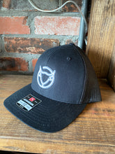 Load image into Gallery viewer, Ole&#39; Reliable Snapback Hat [2 Colors]
