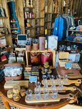 Load image into Gallery viewer, Honey Bee Woodcraft Beer Flight Boards
