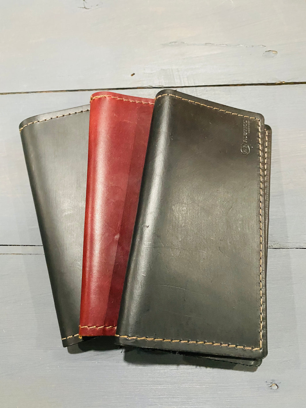 Leather Checkbook Cargo Wallet [2 Colors]
